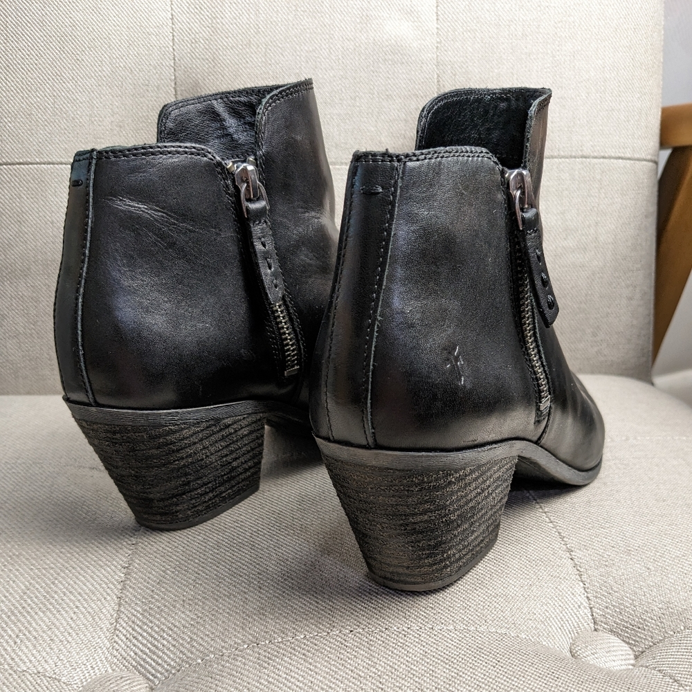 FRYE Judith Leather Black Pointed Toe Heeled Boots Ankle Booties Shoes Size 9 - Picture 7 of 13